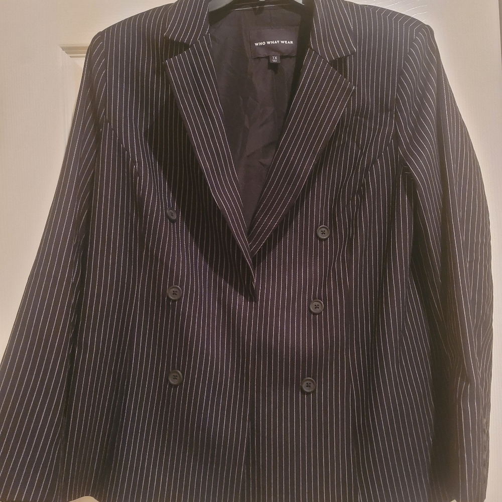 Black & White pinstripe blazer